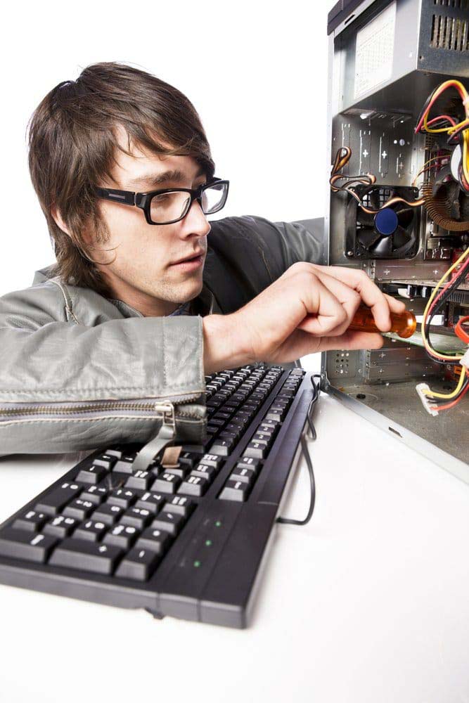 Мастер по ремонту компьютеров в Большой Ижоре