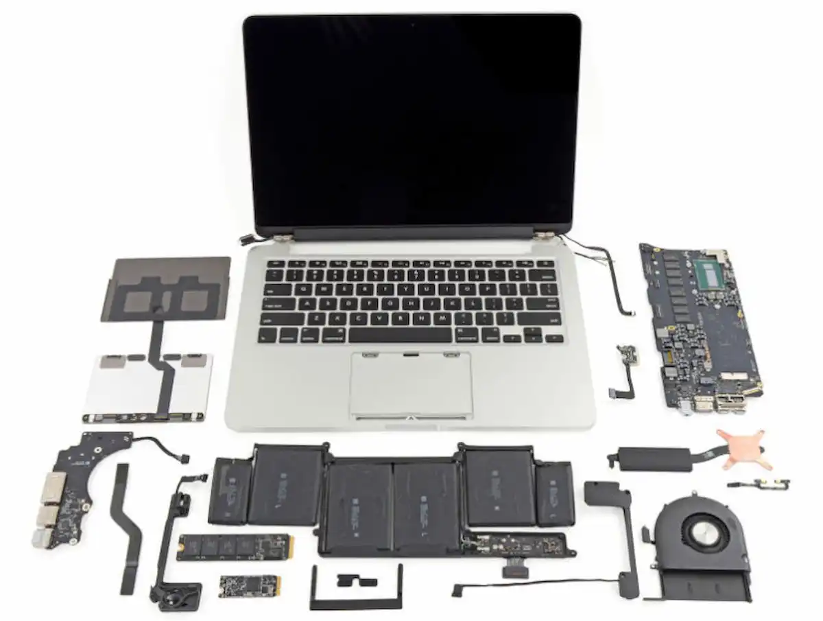 Сложный ремонт MacBook Pro в Ломоносове
