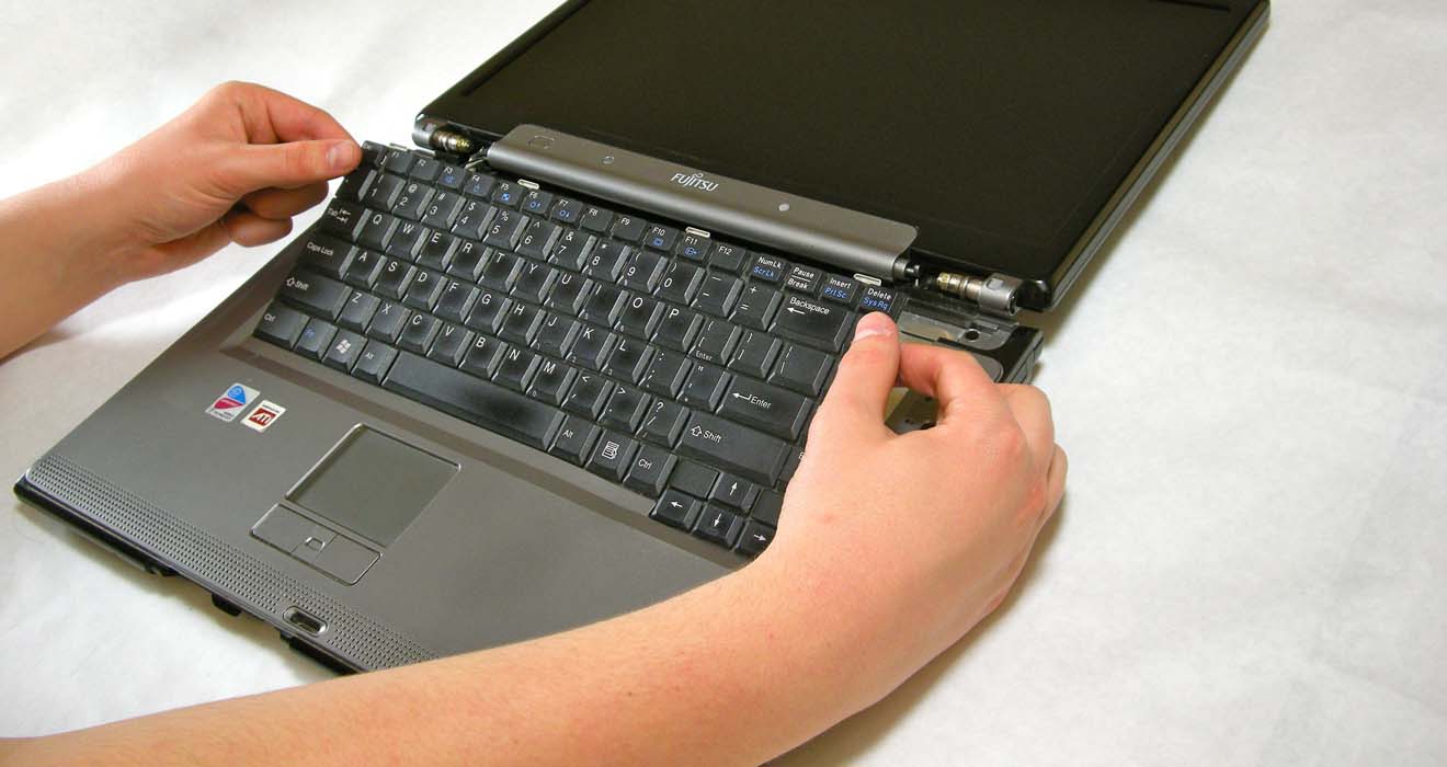 ремонт ноутбуков Фуджитсу в Ломоносове