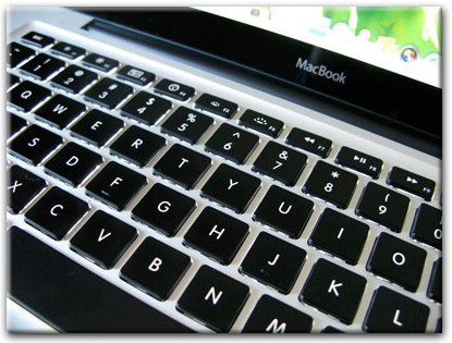 Замена клавиатуры Apple MacBook в Ломоносове