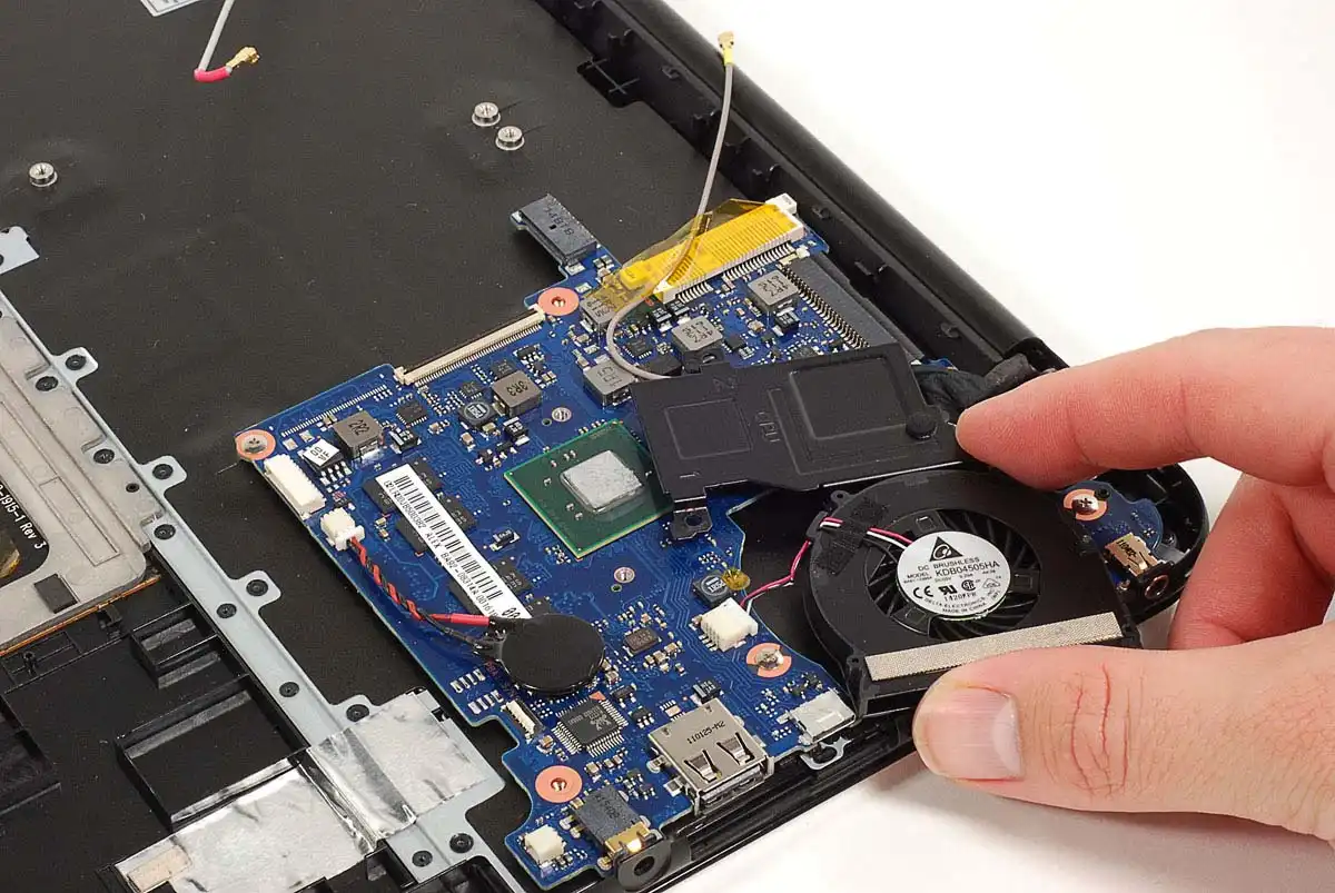 Ремонт ноутбуков в Ломоносове | Сервисный центр